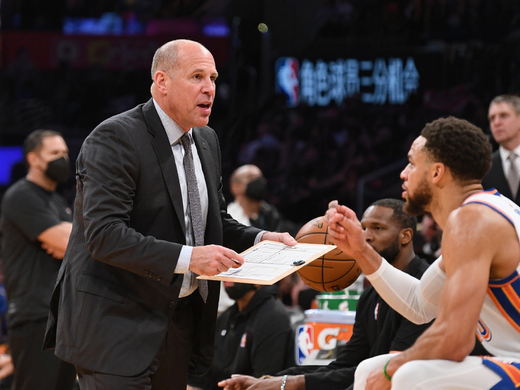 或是教练更 或是教练更