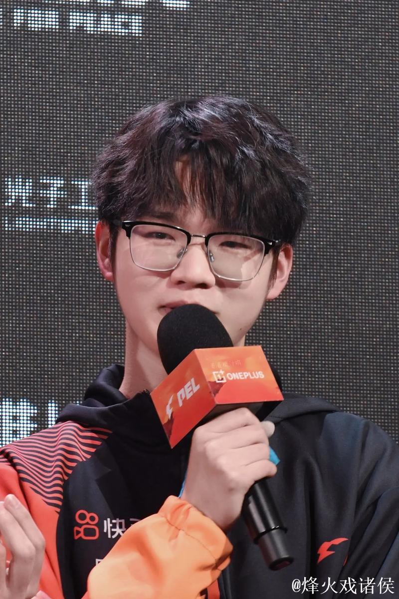 年度人气名场面候选：TJB-花花（陈玉萌）沉着应敌伺机而动，枪雷并举一穿四