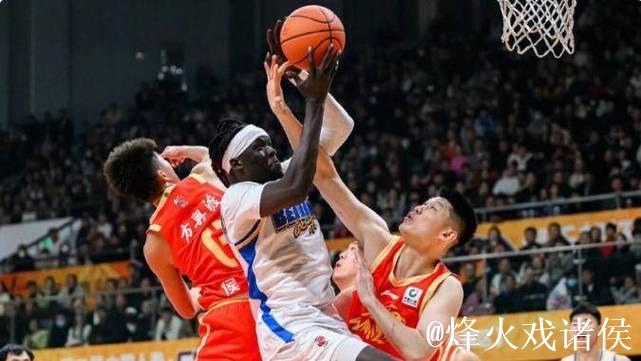 俱乐部杯-吕俊虎15分青岛不敌首钢 杰曼19分 俱乐部杯-吕俊虎15分青岛不敌首钢 杰曼19分