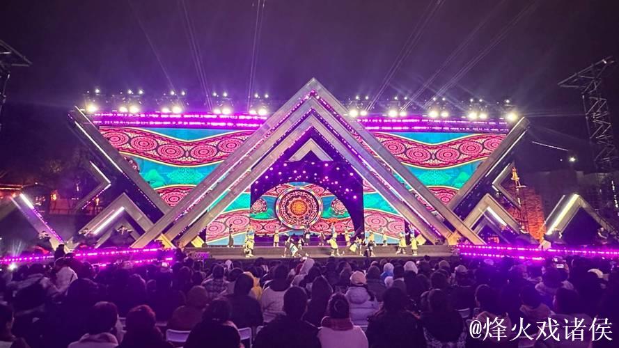 “跟着音乐去旅行” 中国(四川)第三届民族音乐周开幕 “跟着音乐去旅行” 中国(四川)第三届民族音乐周开幕